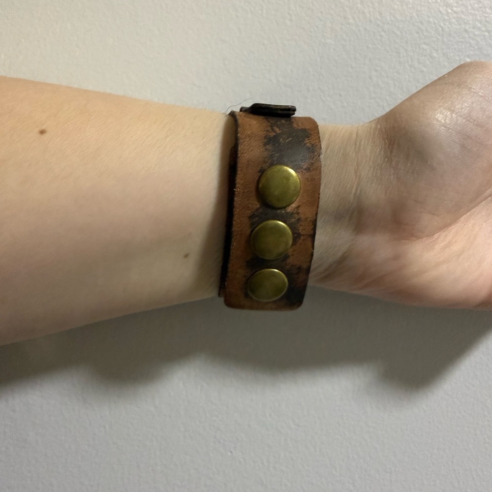 Norse inspired Leather Cuff Bracelet - Picture 3 of 7